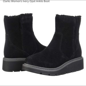 clarks fur lined ankle boots